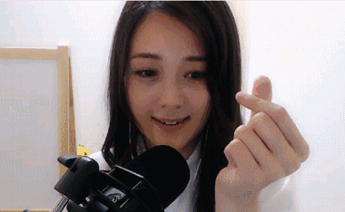 牵手日本女艺人直播魅蓝3s发布