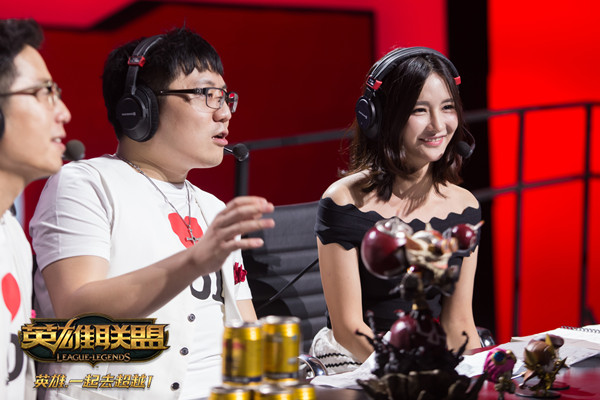 贺炜解说决赛_贺炜2014决赛解说_lol世界总决赛解说
