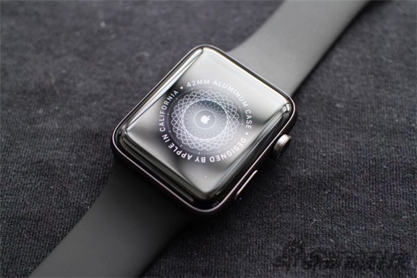 苹果apple watch series 2评测:防水功能杠杠的