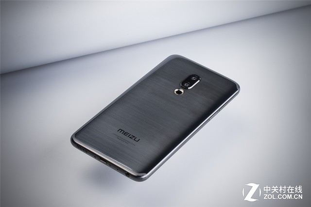 魅族15&15 Plus评测 全新神U配顶级拍照 