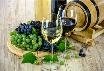 2018年10月全国葡萄酒产量为6.3万千升 同比下降7.4%
