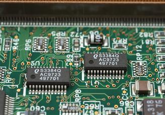 2024年中国电子元器件行业市场前景预测研究报告（简版）