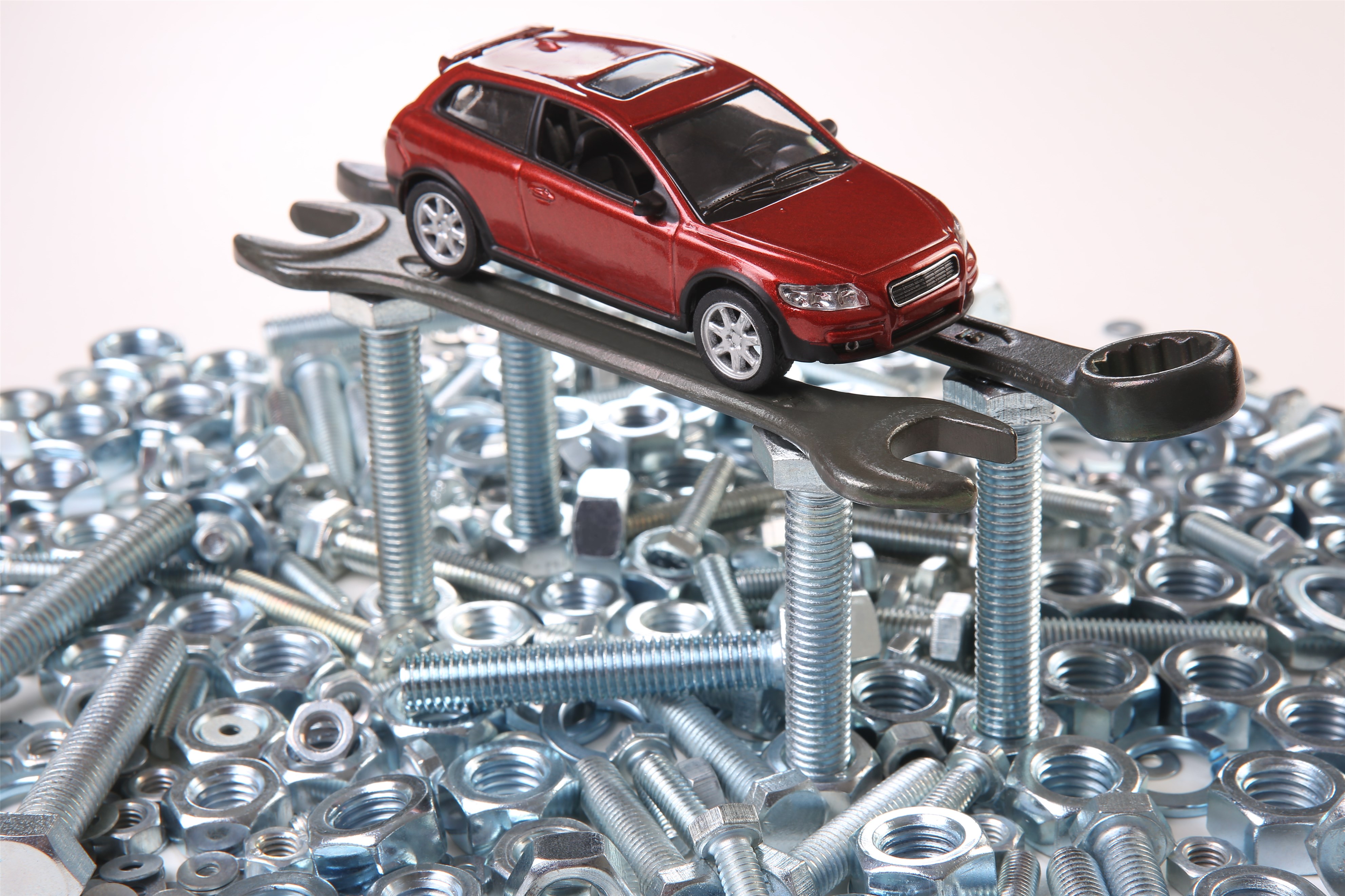 2023年中国汽车零部件行业市场前景及投资研究报告（简版）