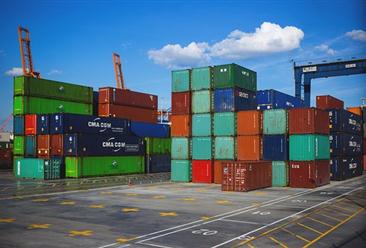 2022年中国集装箱出口数据统计分析：出口量同比下降33.7%