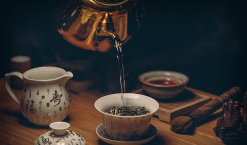 2023年1-10月中国茶叶出口数据统计分析：出口额同比下降15%